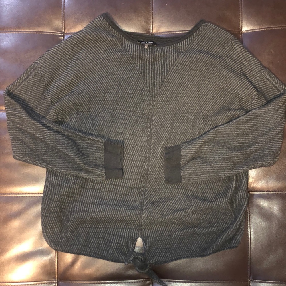 Lucky brand sweater with front tye